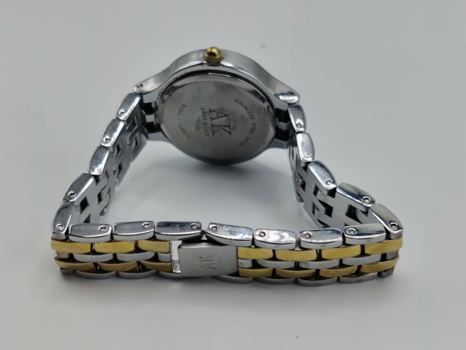 Anne Klein Elegant 2 Toned Ladies Wrist Watch 10/… - image 3