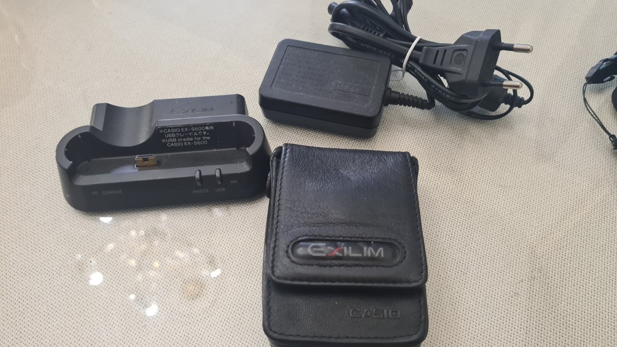 Casio Exilim EX-S600 6MP Digital Camera | eBay Casio Exilim EX-S600 6MP Digital Camera | eBay