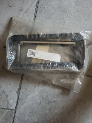 Grommet W Flange F019 Reflector Edge