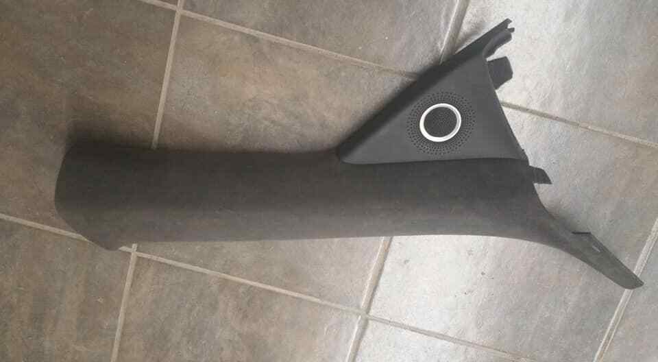 WINDSHIELD PILLAR TRIM PASSENGER AUDI R8 GEN1 ALCANTERA 420 867 234 G