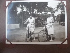 ALBUM PHOTOS ANCIENNES 1927 1928 ANNEES FOLLES PLAGE VELO LOISIRS FAMILLE