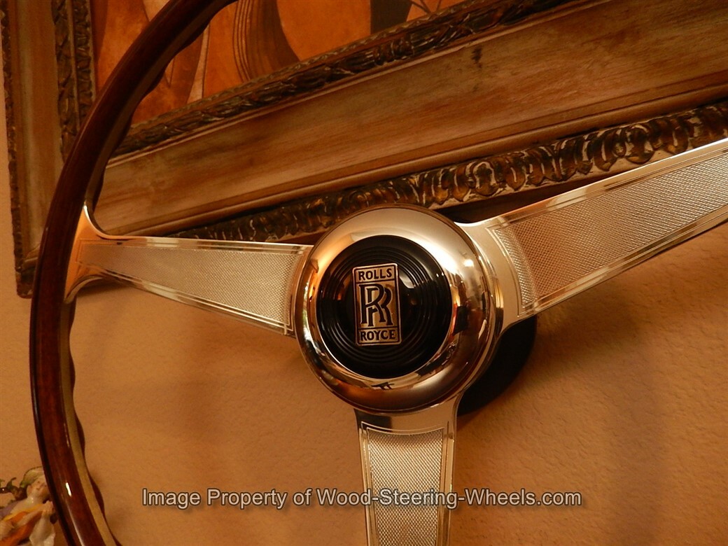 Rolls Royce 1966 + 67 Silver Shadow + M.P.W. Wood Steering Wheel 42 cm Nardi NEW