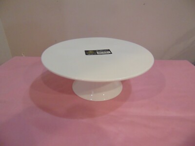 Wilmax Fine Porcelain Cake Stand 10'' X 3.5''   WL 996128/A   25 X 9cm England
