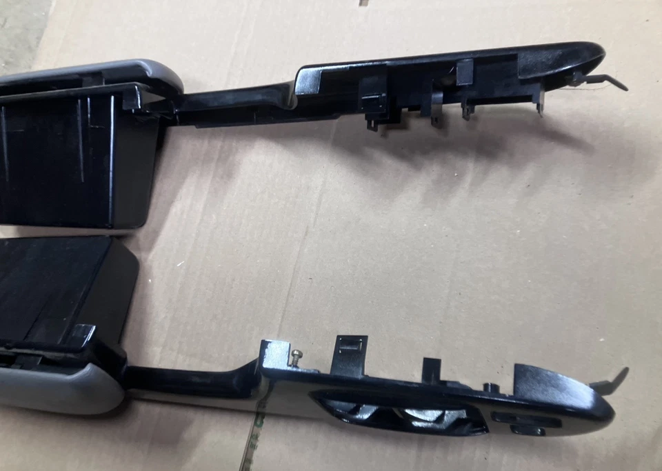 2004 2010 Toyota Sienna OEM Gray Black Driver Passenger Door Handle Armrest Set - Image 2 of 4