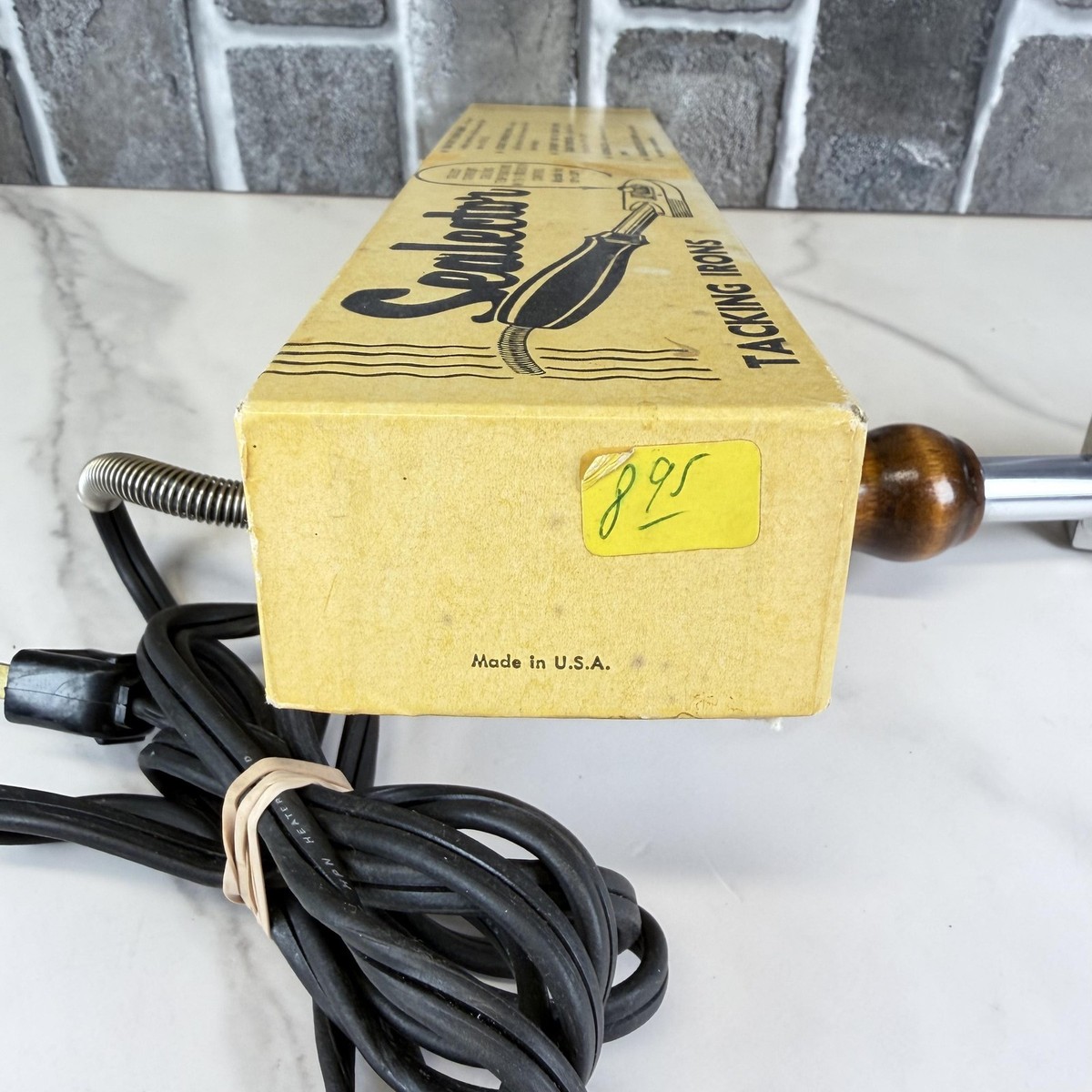 Vintage Sealector Heavy Duty Tacking Iron Standard Model USA Wood
