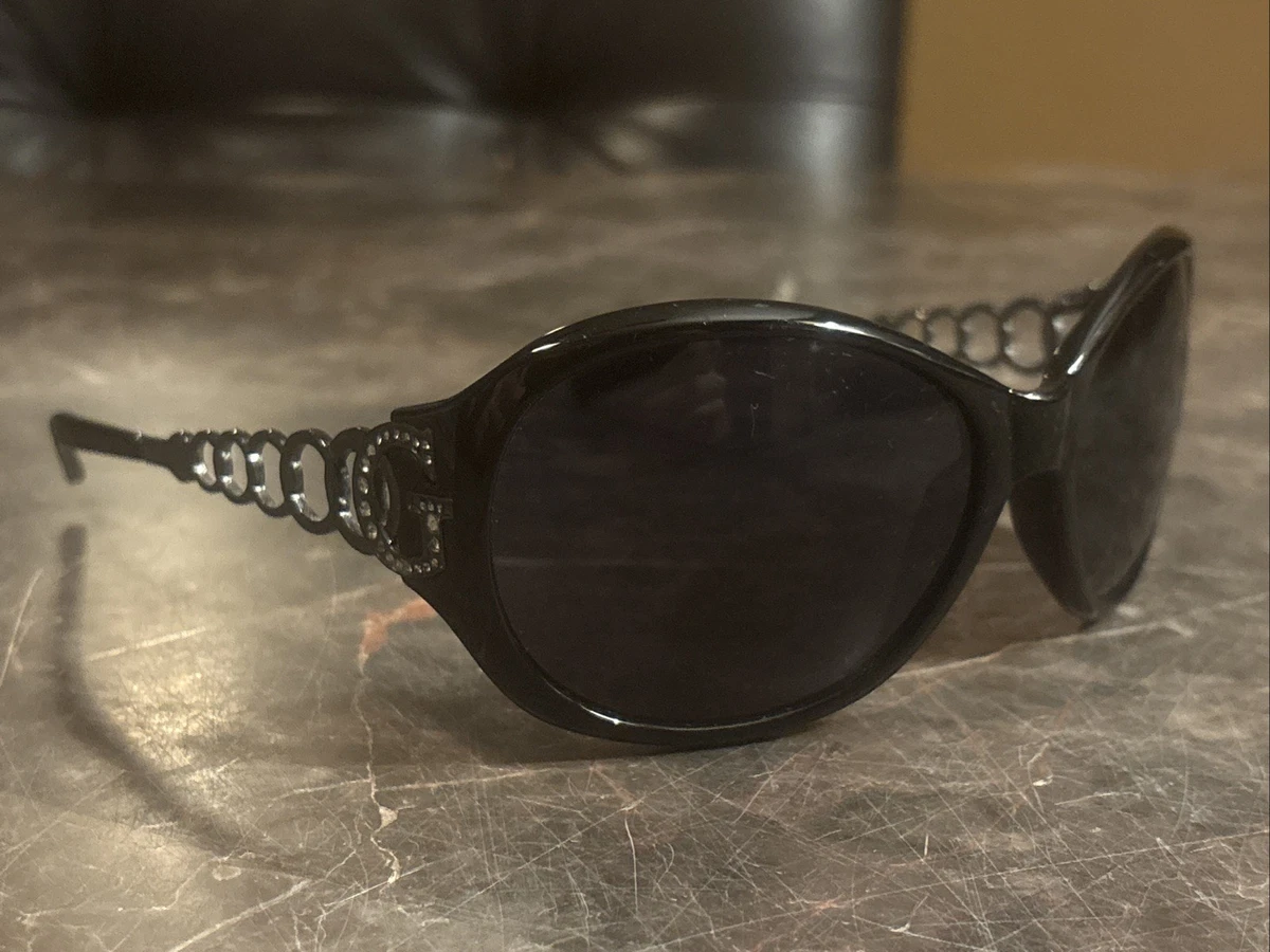 New GUESS Classic Cat Eye Sunglasses GF0327 Acetate Black Rhinestone GUESS Women main image 2