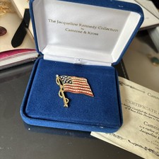 JBK Camrose & Kross Jacqueline Kennedy  AMERICAN FLAG Pin Brooch