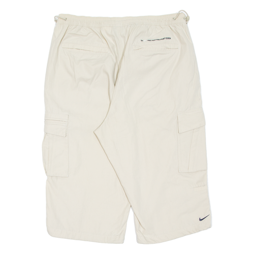 NIKE Mens Cargo Shorts Beige Relaxed L W34 - Picture 3 of 6