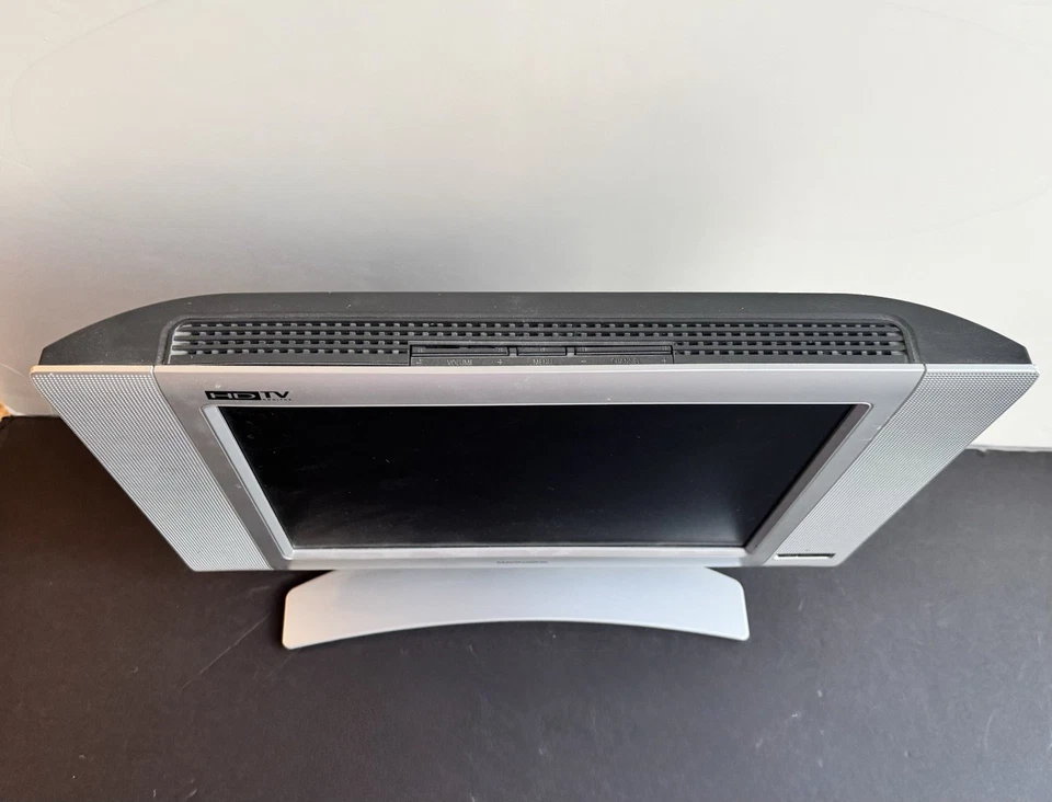 Magnavox 15" HDTV LCD TV/PC Monitor 15MF605T/17 Remote AC Adapter Gaming & PC - Image 4 of 4