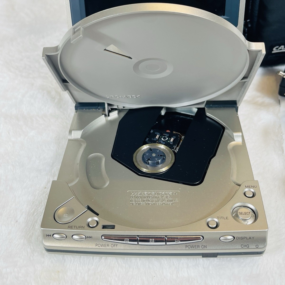 Panasonic DVD-L50 Portable DVD Player (5