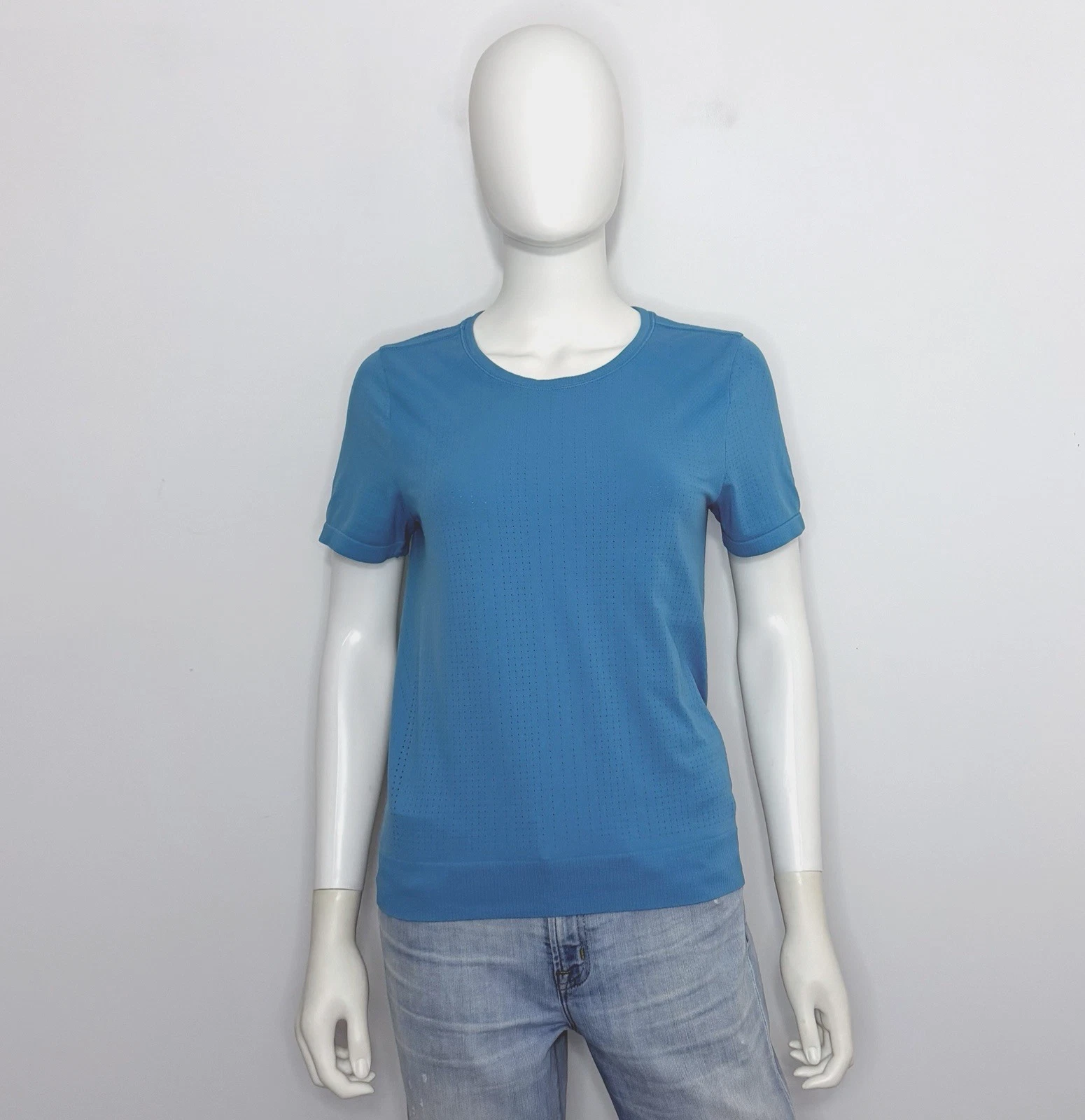 Athlet Momentum T Shirt Womens S Blue Short Sleeve Seamless Performance Logo