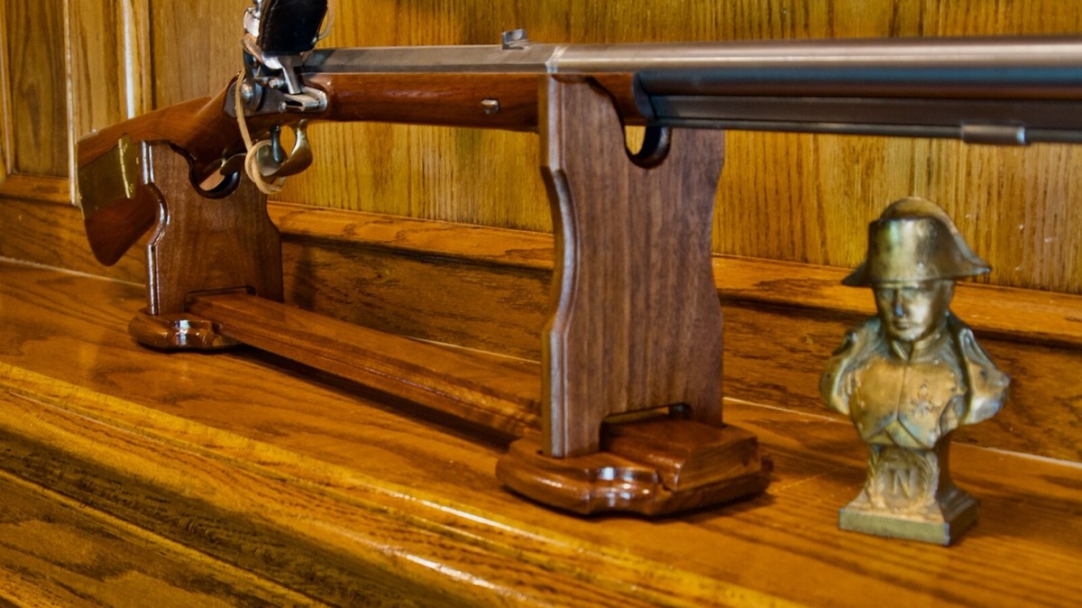 Elegant Adjustable Rifle or Gun or Shotgun Display Stand | eBay