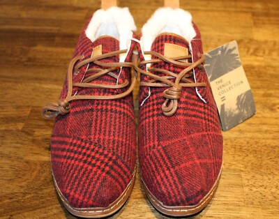 New TOMS Shoes Bota Women's Chukka Red Plaid Felt Leather Fur Lined Lace Size 11