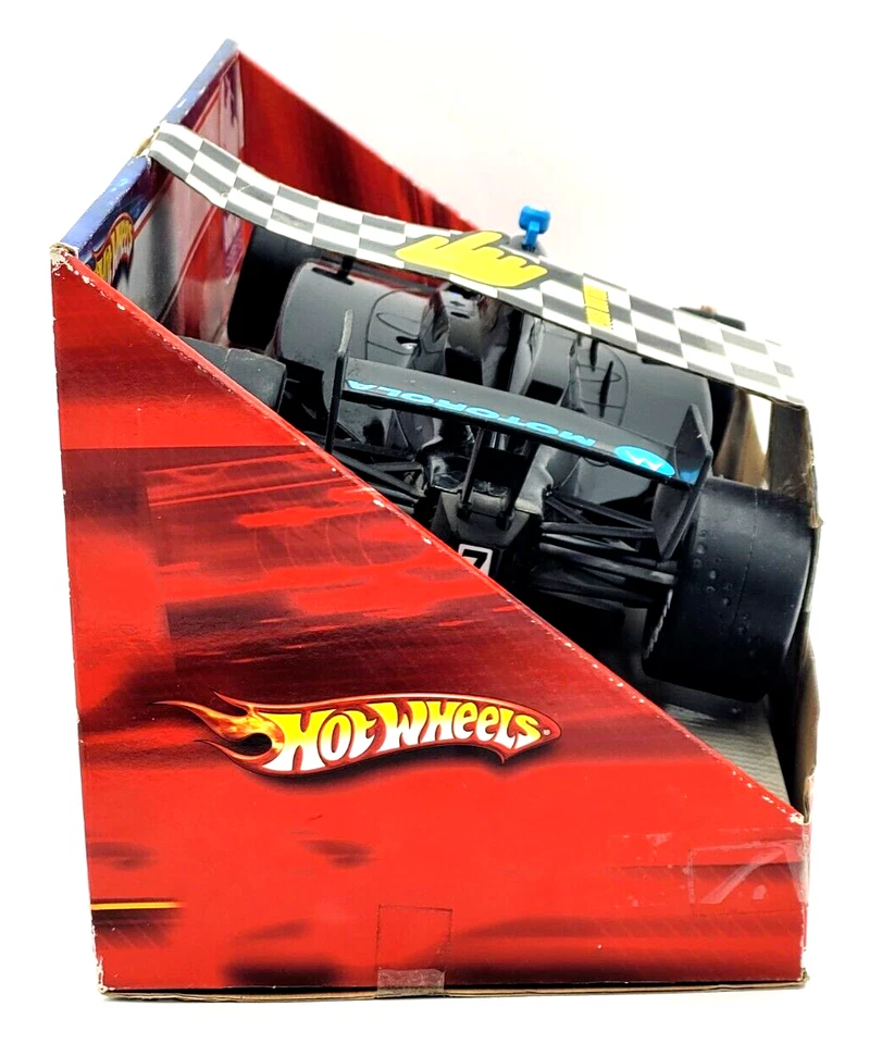 Hot Wheels Indy 500 Big Sounds 2009 Danica Patrick #7 Motorola Go Daddy Indy Car Foto 4 de 4