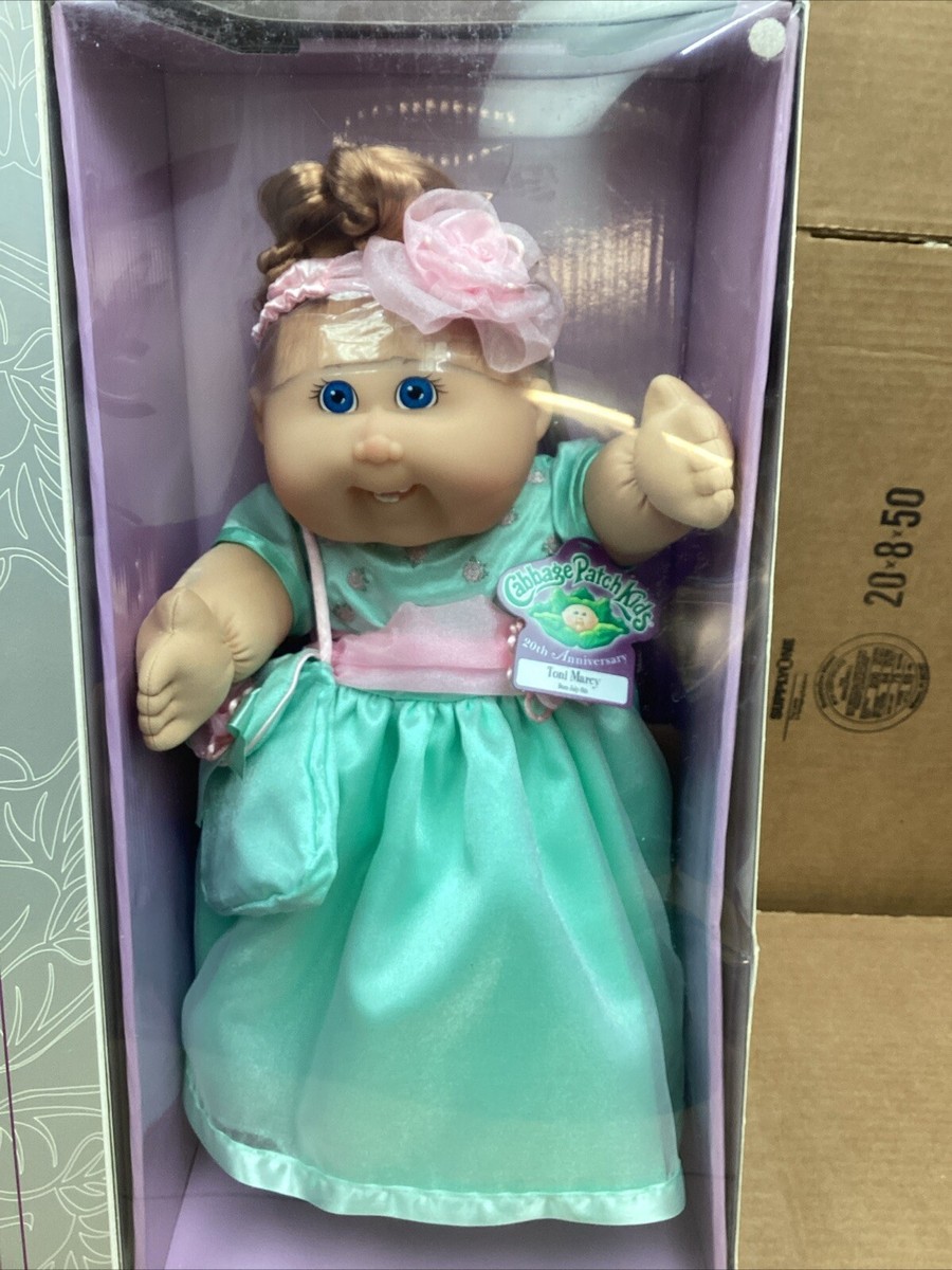 キッズ・ファミリー KitKat 30th Anniversary KIT KAT Japan Kitkat Heartful Bear Share Bag 12 Special