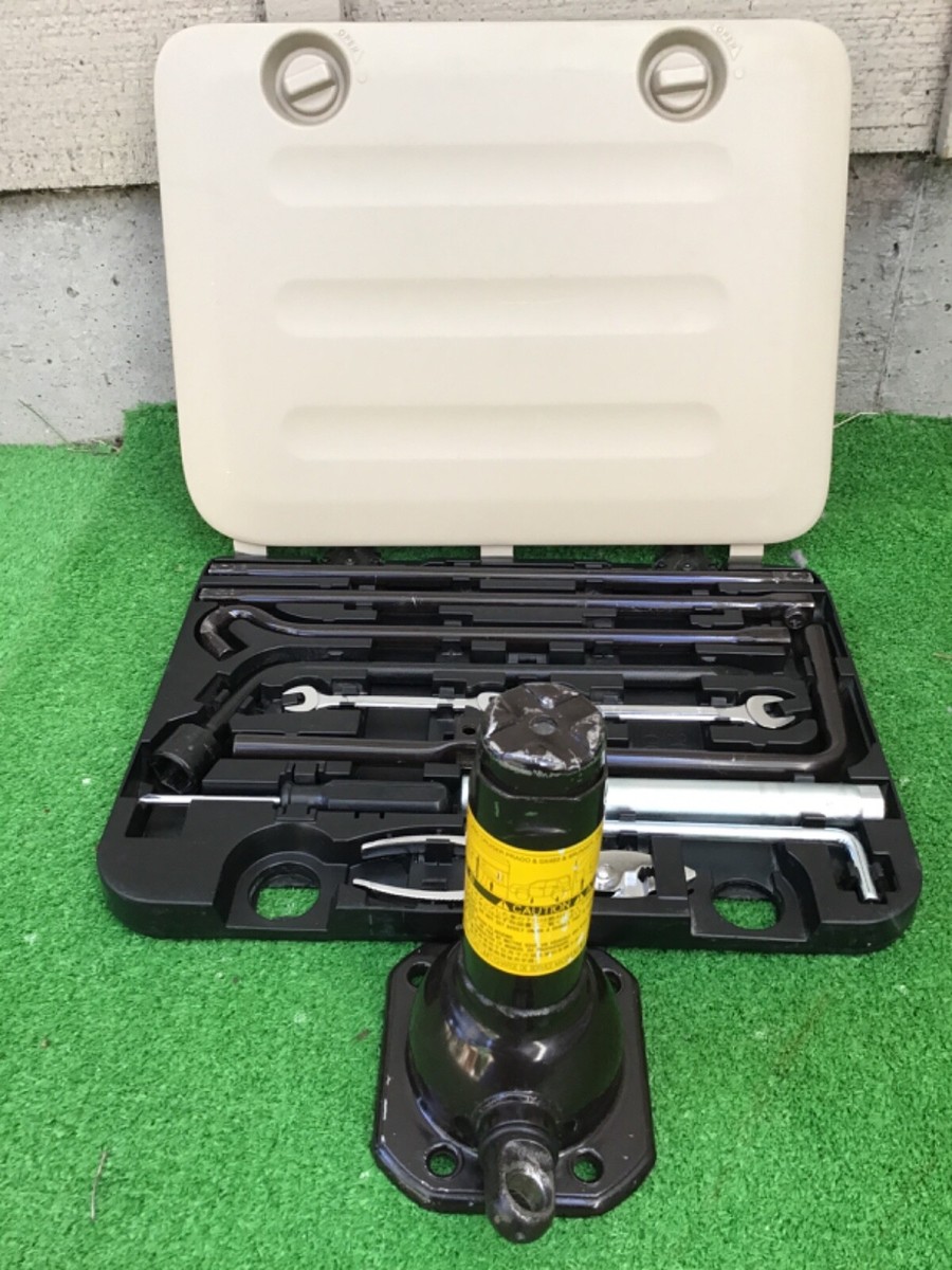 jack09様　確認用 2003-2009 Lexus GX470 Jack & Tool Kit With Tan Door Cover