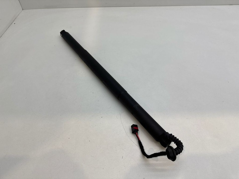 Polestar 2 2022 Rear right Tailgate trunk strut damper 31689670 BKD3308 ...