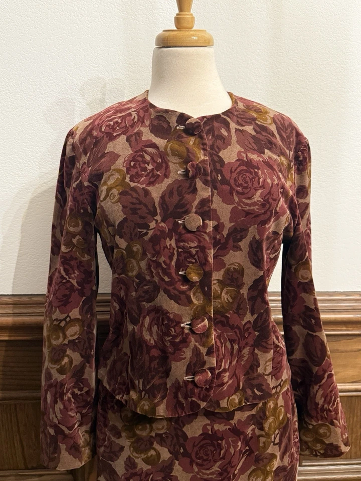 Laura Ashley 天鹅绒花卉 2 件套西装夹克裙 M 8 — 第 2/4 张图片