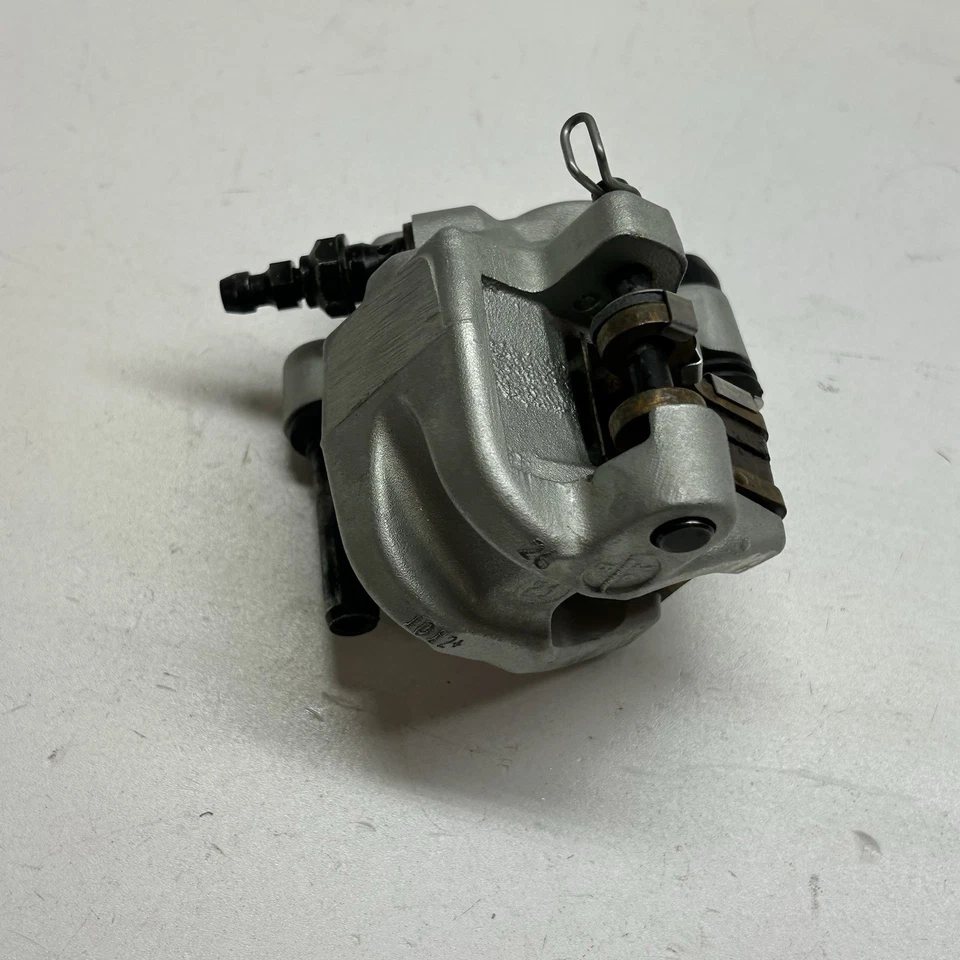 Pinza de freno trasera KTM350SXF 2022 KTM 350 SXF OEM 77713080001 Foto 4 de 4