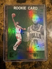 2019-20 Panini Chronicles Essentials Coby White #216