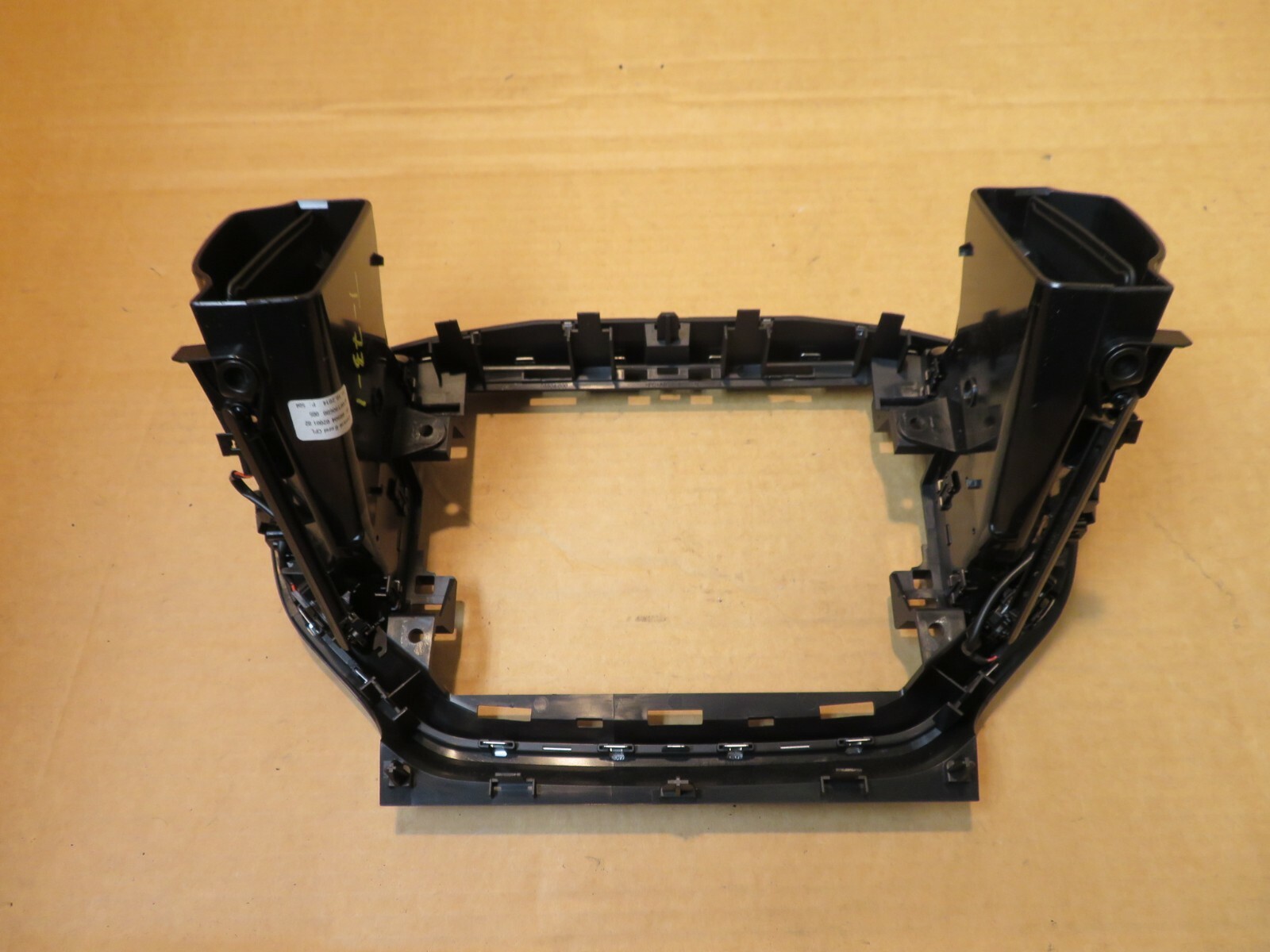 2014-2017 MASERATI GHIBLI DASHBAORD CENTER DISPLAY BEZEL HEATER AC AIR VENT OEM