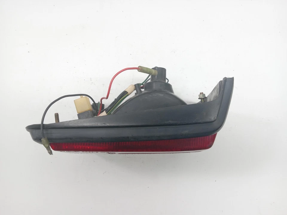 HONDA CIVIC 1980-1983 LUZ TRASERA DERECHA LADO PASAJERO OEM, 166-51292 Foto 3 de 4