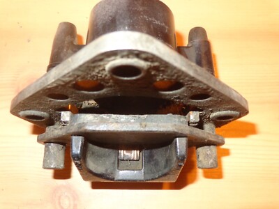 ぺいる 1983 1984 1985 Kawasaki ZX750 ZX 750 GPz Front Left Brake Caliper