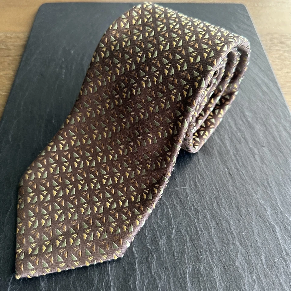 Corbata de seda de lujo Charvet Vendome Francia tonos tierra texturizados geométricos marrón verde Foto 2 de 4