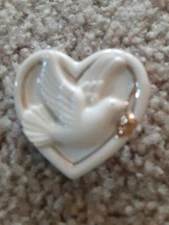 Lenox Dove Brooch... handcrafted