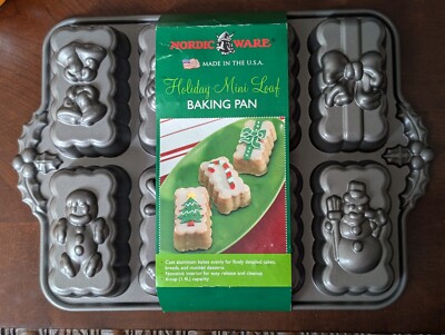 Nordic Ware Holiday Mini Loaf Christmas XMAS Cup Cake Pan Bakeware USA  NEW