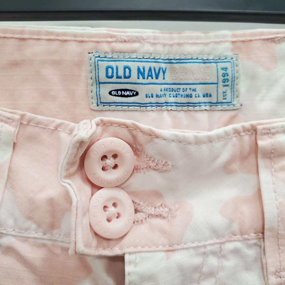 Old Navy Girl's Vintage Y2K Pink White Camo Print Cotton Cargo Pants Size 16 - Image 3 of 4