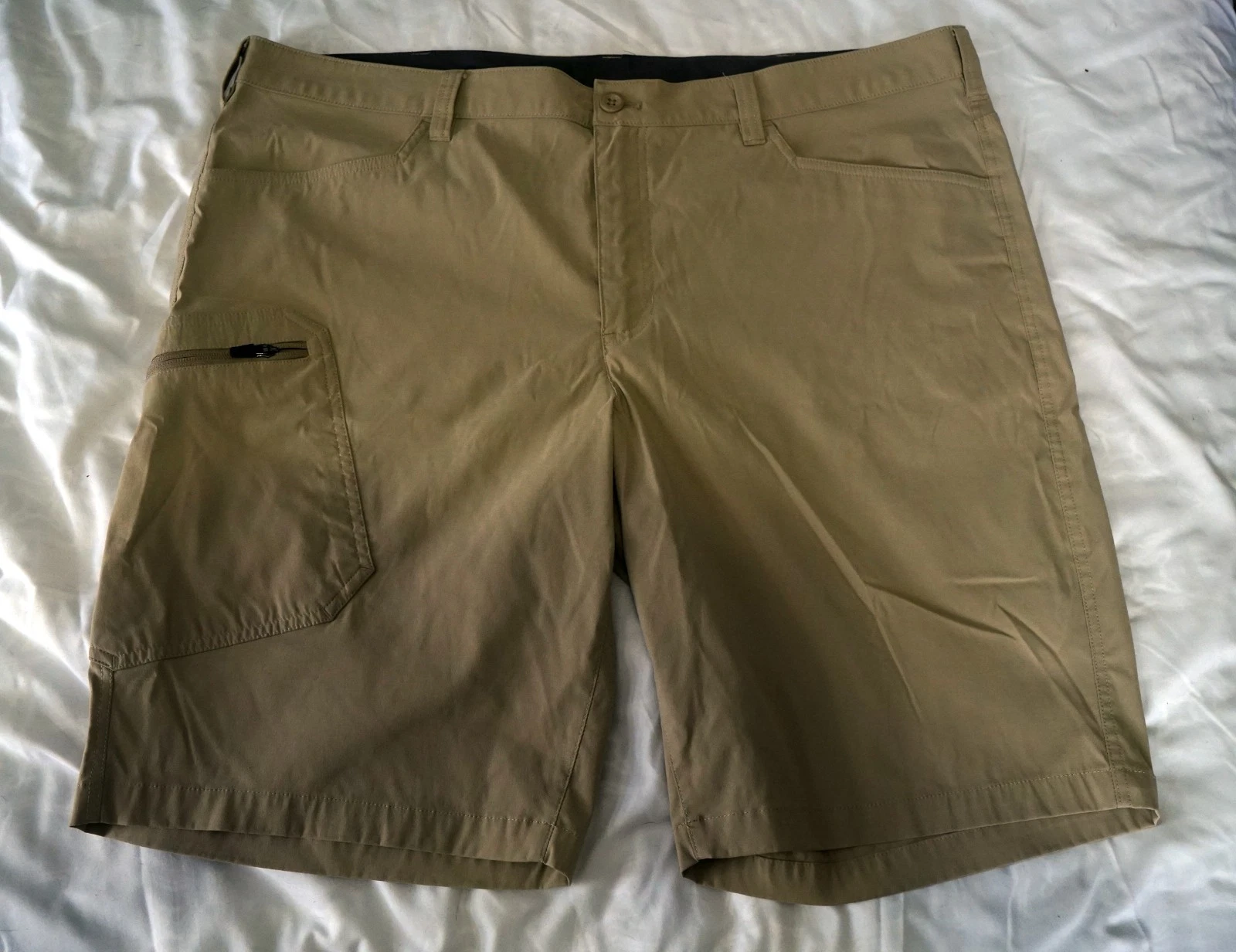 Eddie Bauer Hiking Cargo Shorts Quick Dry Lightweight Travel Shorts Size 42