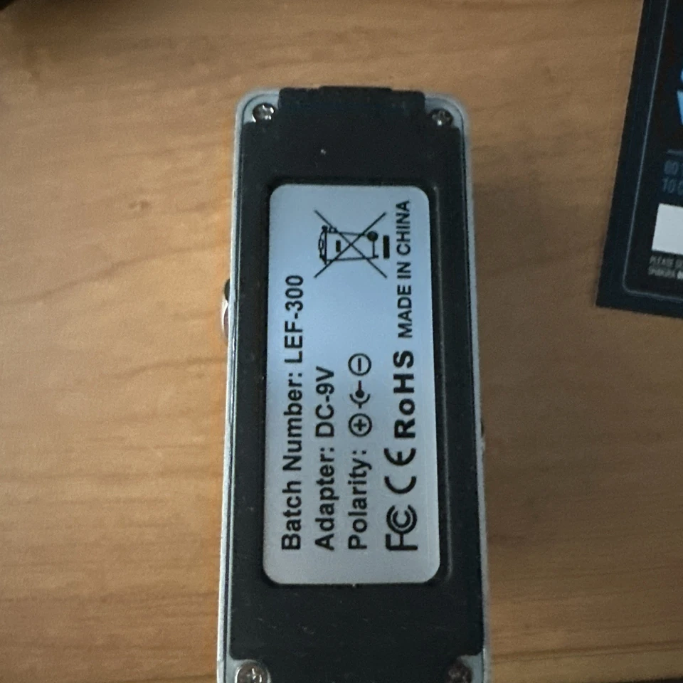 Rowin Tuner Pedal Guitar Bass - Image 3 of 3