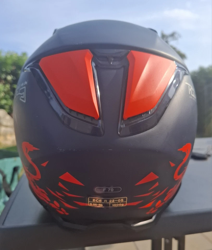 HJC F70 Integralhelm Im Red Bull Design Gr. S. 4-5 . Ausfahrten  getragen.VHB - Bild 2 von 4