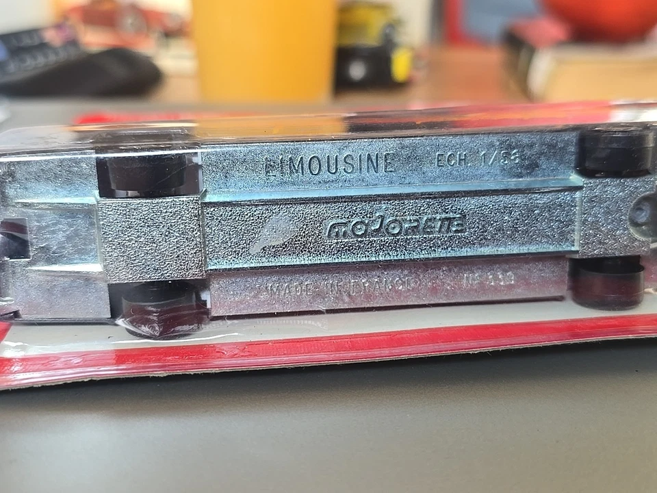 Majorette 凯迪拉克弹力豪华轿车 # 339 ECH 1/58 灰色玩具车豪华轿车 Pkg。 — 第 3/4 张图片