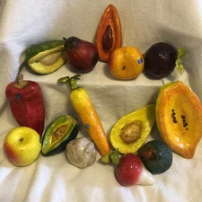 Fruit And Vegetable Decor Papier-Mâché, Lot 14  Handmade In Mexico Faux Produce