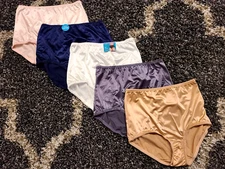 Lot of 4 Vanity Fair Women's briefs Size 8 satin panties