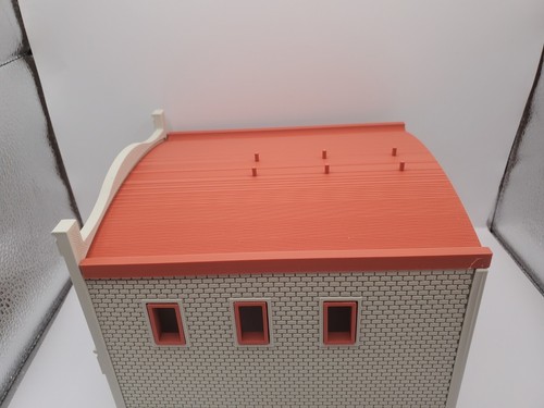 MAIN ST 5 UNASSEMBLED HO SCALE BUILDING-DIORAMA - Picture 2 of 5