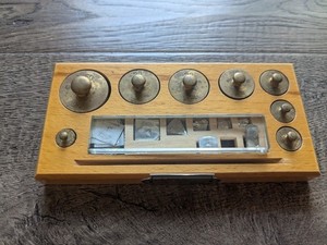 Vintage AUGUST SAUTER Germany Central Scientific Company Box With 20+ Weight Set