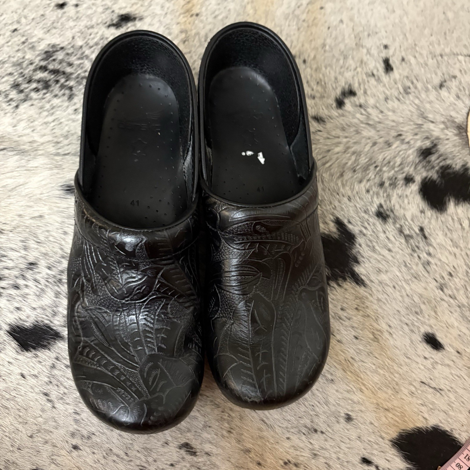 DANSKO Professional Black Tooled Embossed Leather Clogs Size 41