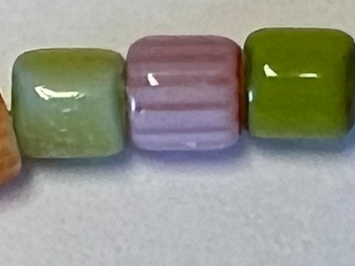 Milifiori Perlen 69 Stück Handarbeit Chevron 8x6 mm Perlen wie abgebildet 1 Strang Perlen - Bild 14 von 24