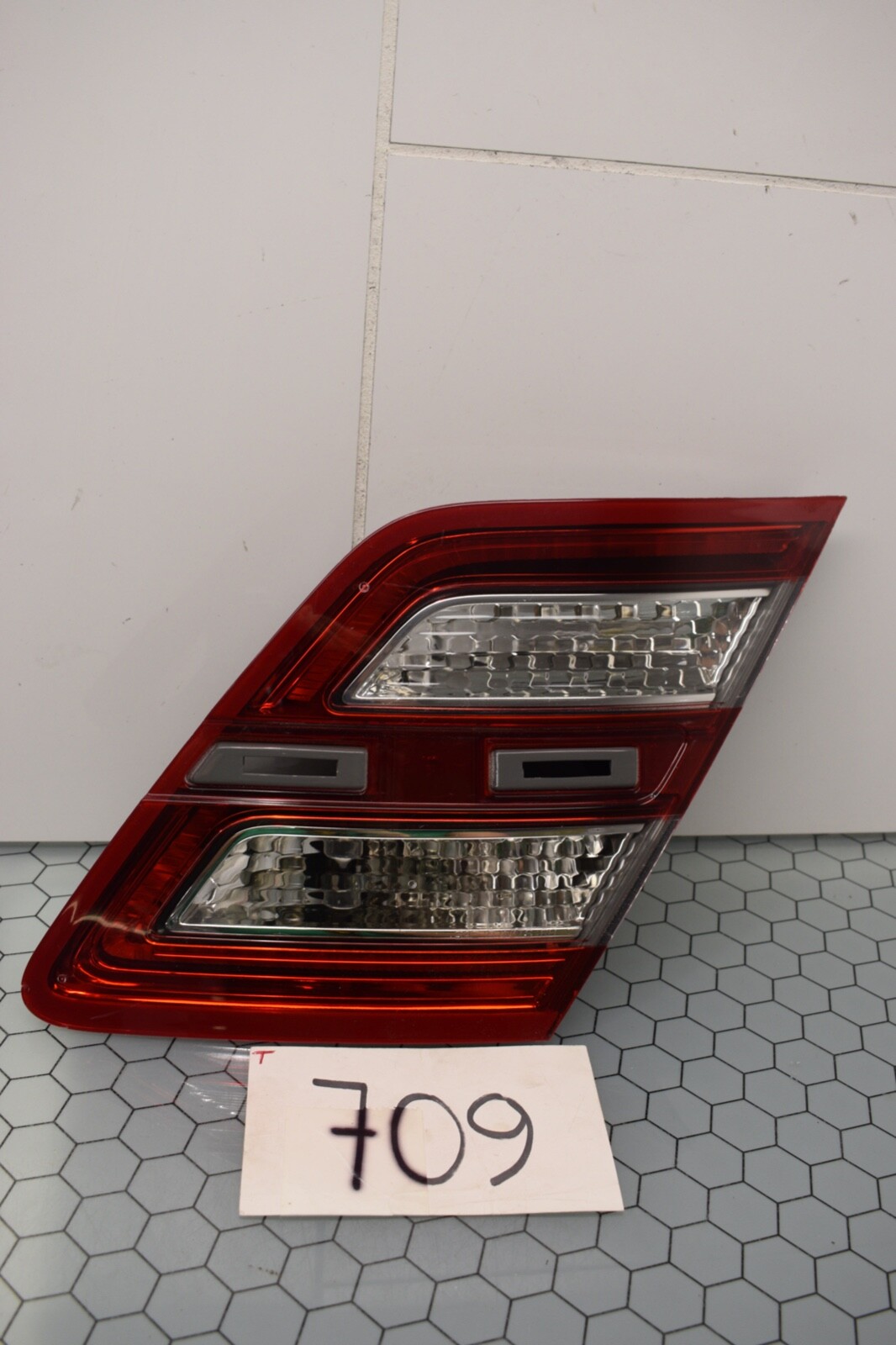 2013 - 2019 Ford Taurus PASSENGER Side Tail Light Used Rear Lamp #709-T