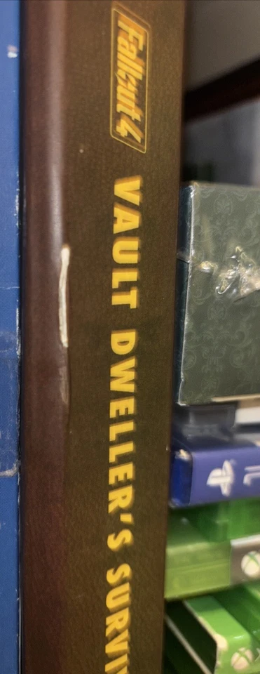 Fallout 4: Vault Dweller's Survival Guide Collector's Edition Hardback - Image 4 of 4