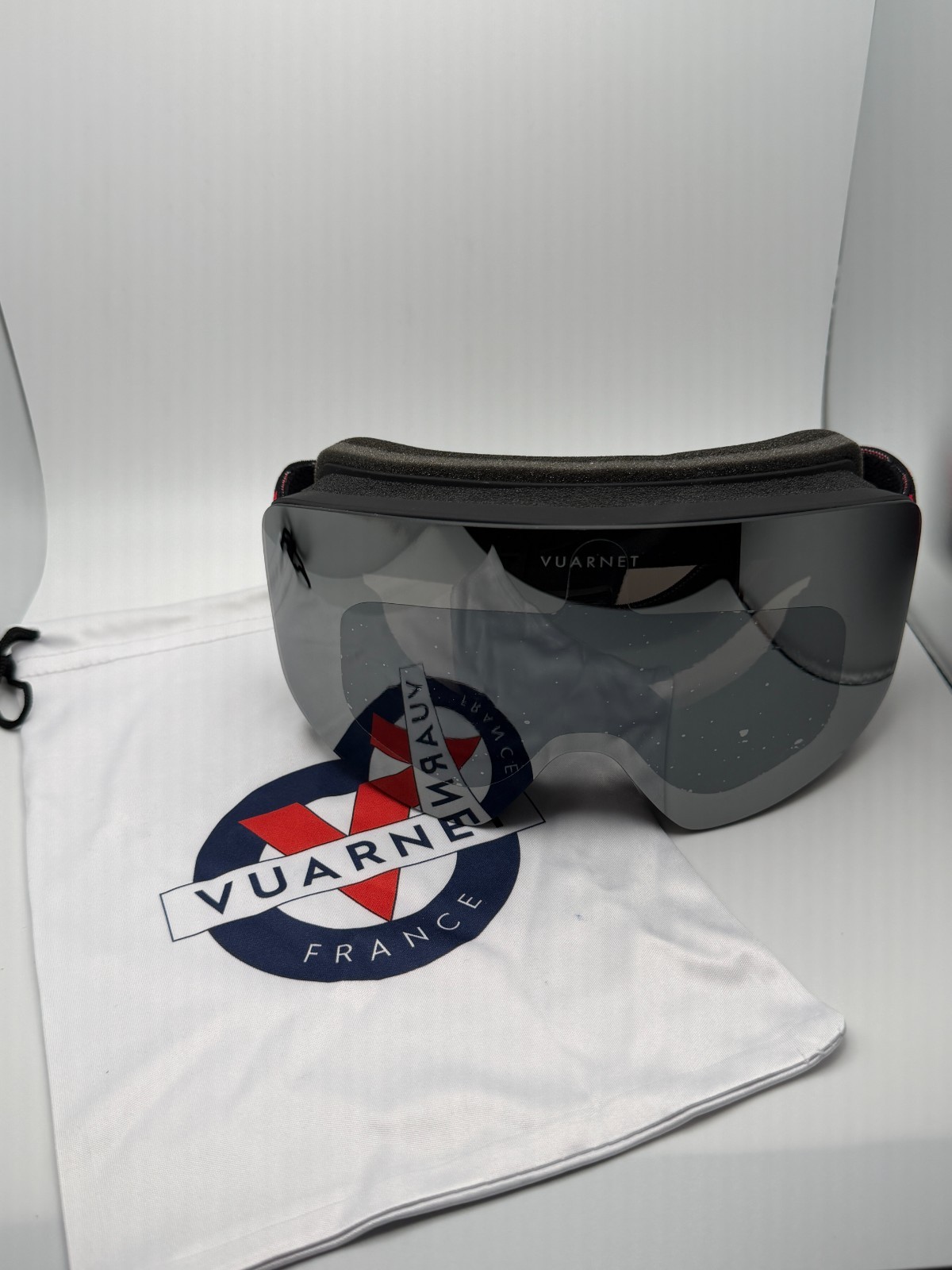 Brand New Vuarnet Ski Goggles VM2021 Matte Black w/ Silver Lens + Secondary Clip image 2