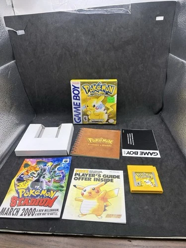 Pokemon Yellow (Nintendo Gameboy Game Boy) Complete CIB New Battery