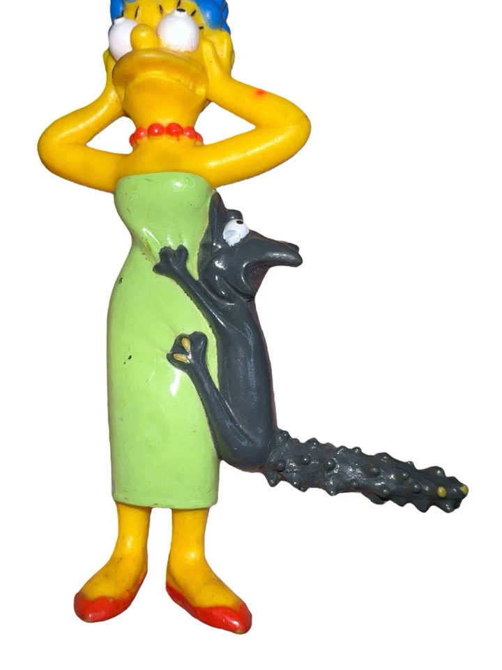 Lote De Figuras PVC De Colección Los Simpson Marge Lisa Abuelo Vampiro Burger King Coleccionable Foto 3 de 4