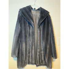 Women's Plush Hooded Faux Fur Coat - Gray