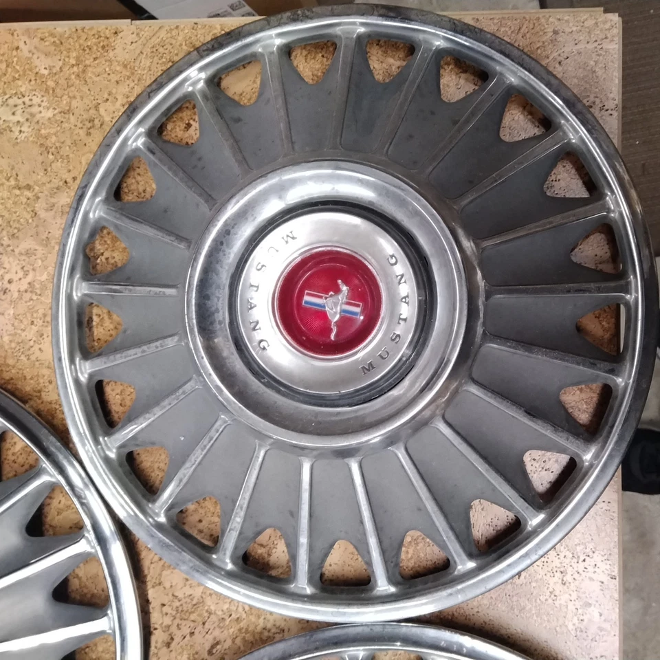 1967 Ford Mustang Hubcaps 14" Set of 4 Wheel Covers 67 Hub Caps — 第 4/4 张图片