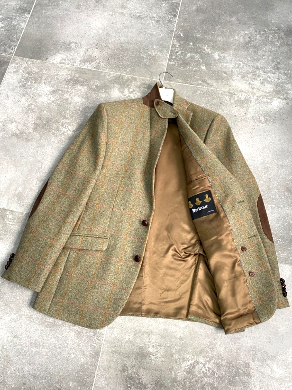 Men's BARBOUR Tweed Hunting Shooting Hacking Jacket Blazer Coat EU 50 UK 40 M-L
Opens in a new windo