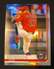 MLB Jose Berrios P Minnesota Twins 2019 Topps Chrome Refractor Card  #123